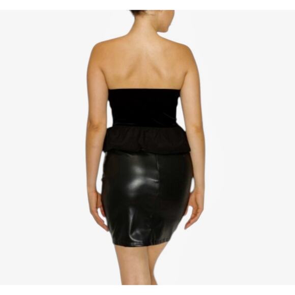 Haute Monde Black Velvet Peplum Top Size M Strapless Ruffle Holiday Party NWT - Picture 6 of 7